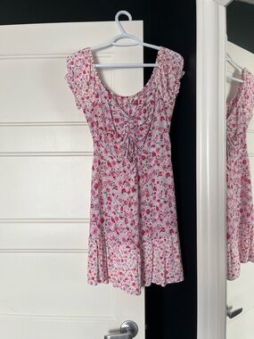 Pink Floral Scoop-Neck Top